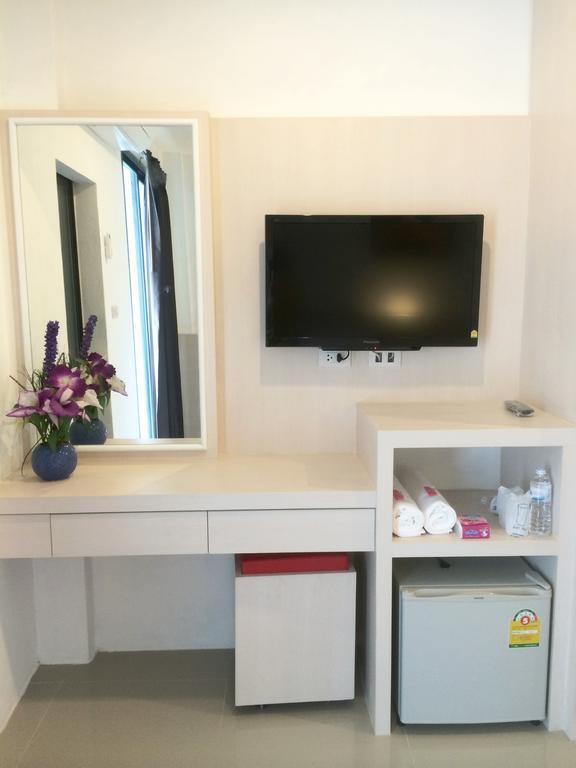 Phuthara Hostel Phuket Rom bilde