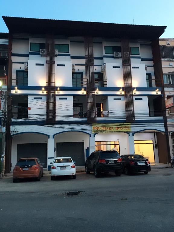 Phuthara Hostel Phuket Eksteriør bilde
